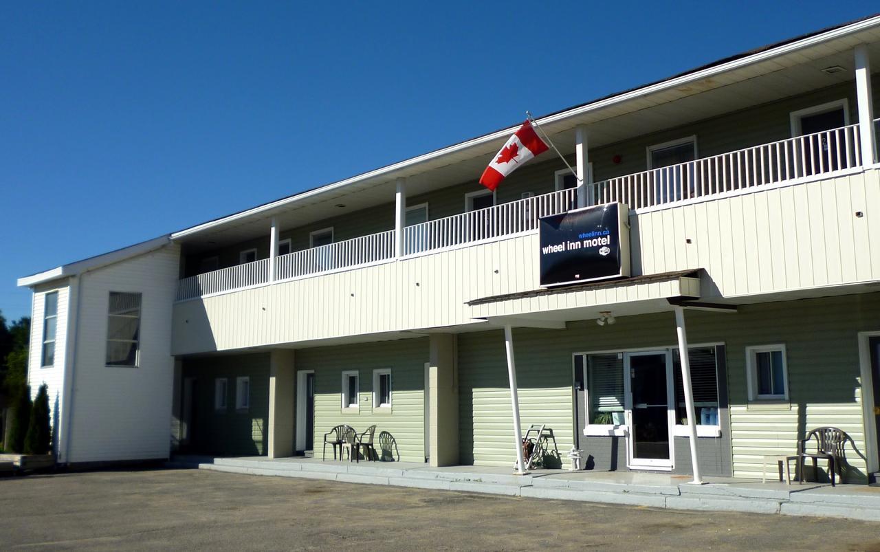 Wheel Inn Motel New Liskeard Exterior foto
